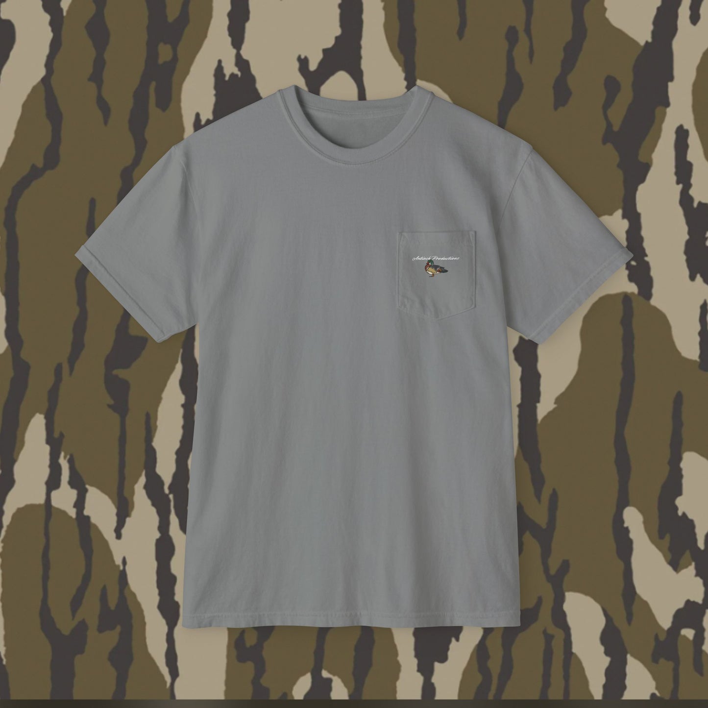 Unisex Pocket T-Shirt with Vintage Duck Design